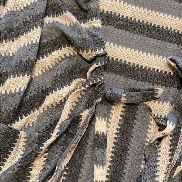 NWT Ces Femme Blue, Gray and Cream Cardigan Size Small - Picture 2 of 5